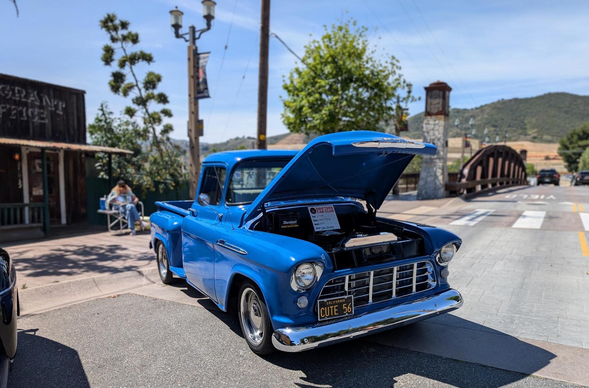 Blue classic truck at the Temecula Rod Run
