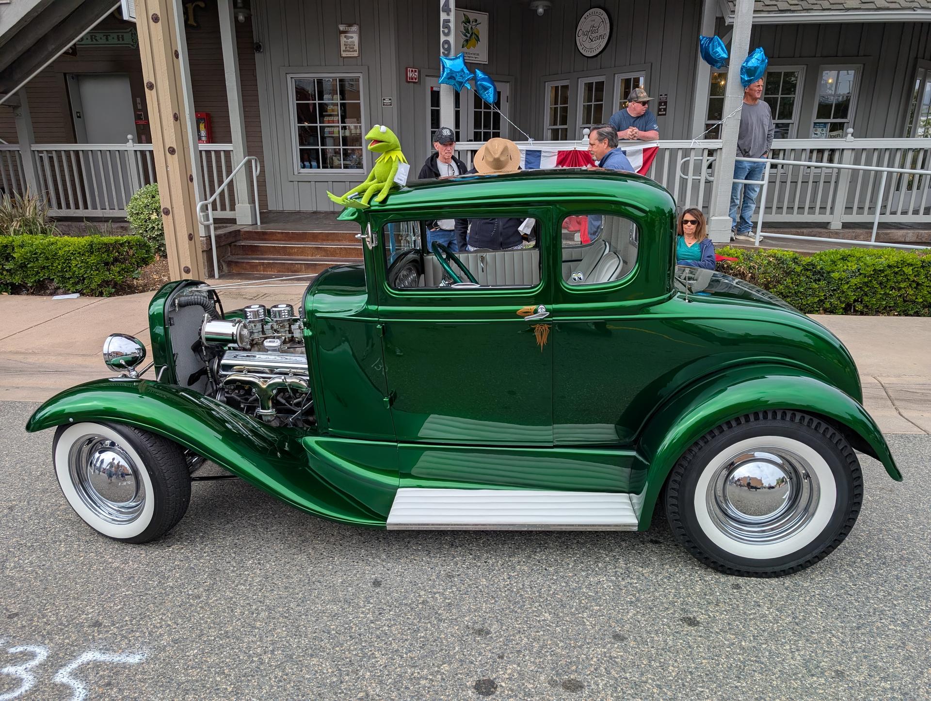 Green classic car with Kermit detail at the Temecula Rod Run