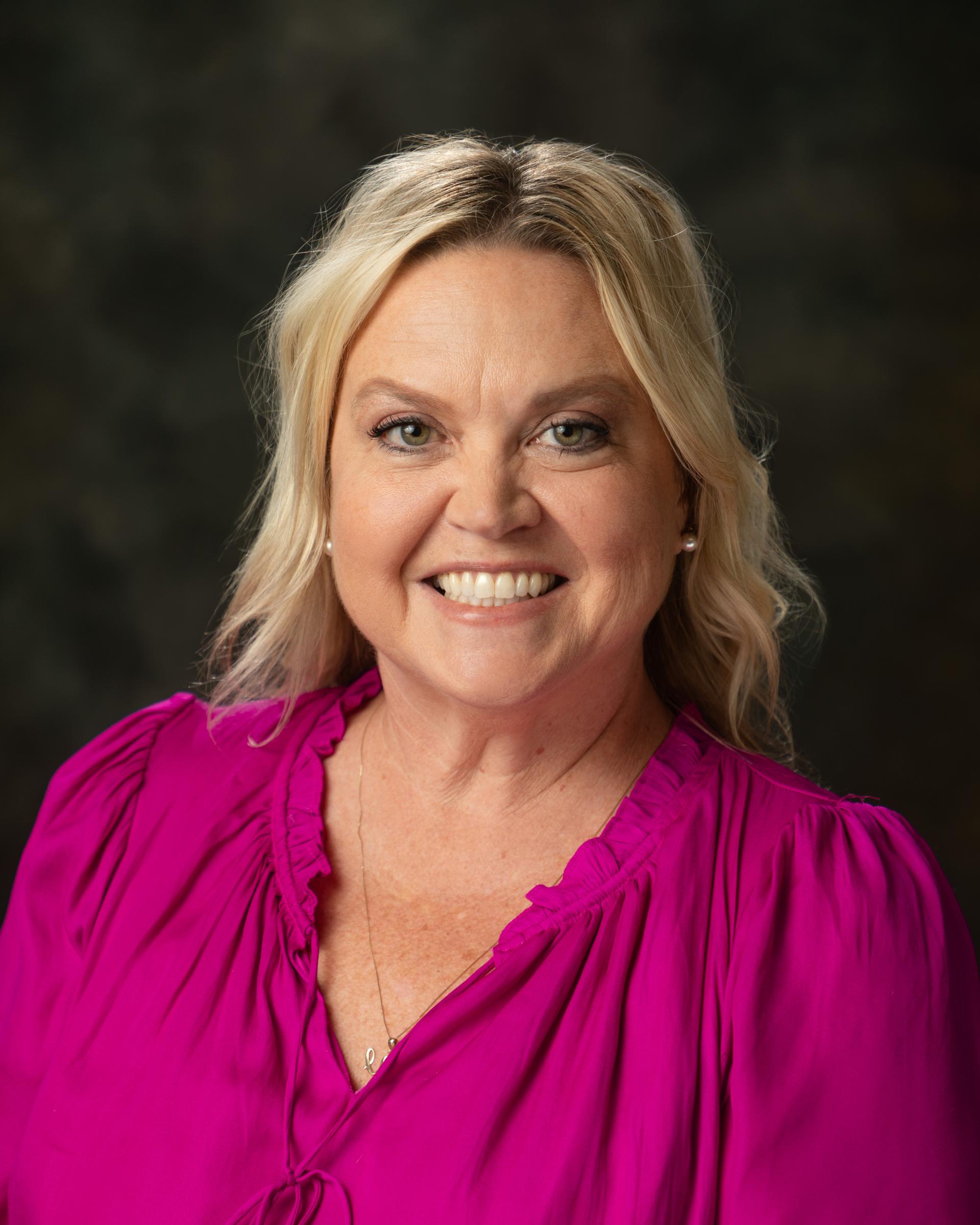 Stephanie Abbott, Top Local Real Estate Expert in the Tri-City Area