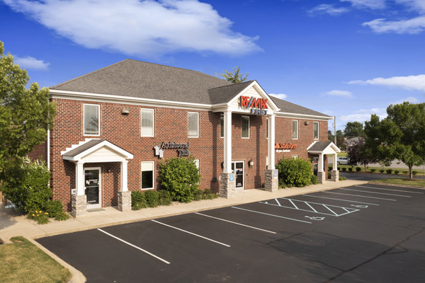 REMAX FIRST real estate brokerage serving Southern Indiana and Greater Louisville