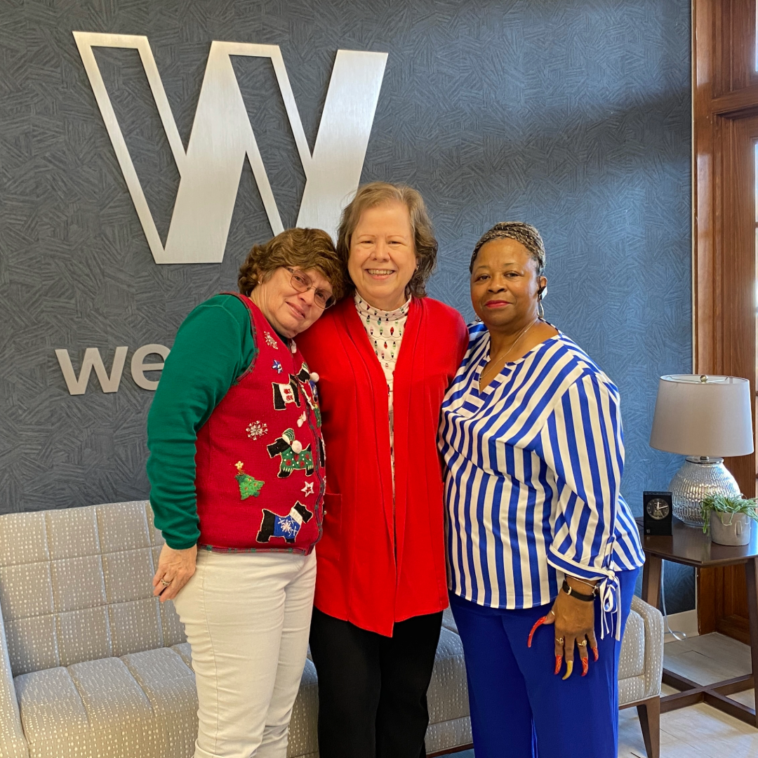 Debbie Donaldson REALTOR® McDonough GA working with buyer and seller Debbie Donaldson REALTOR® McDonough GA working with buyer and seller
