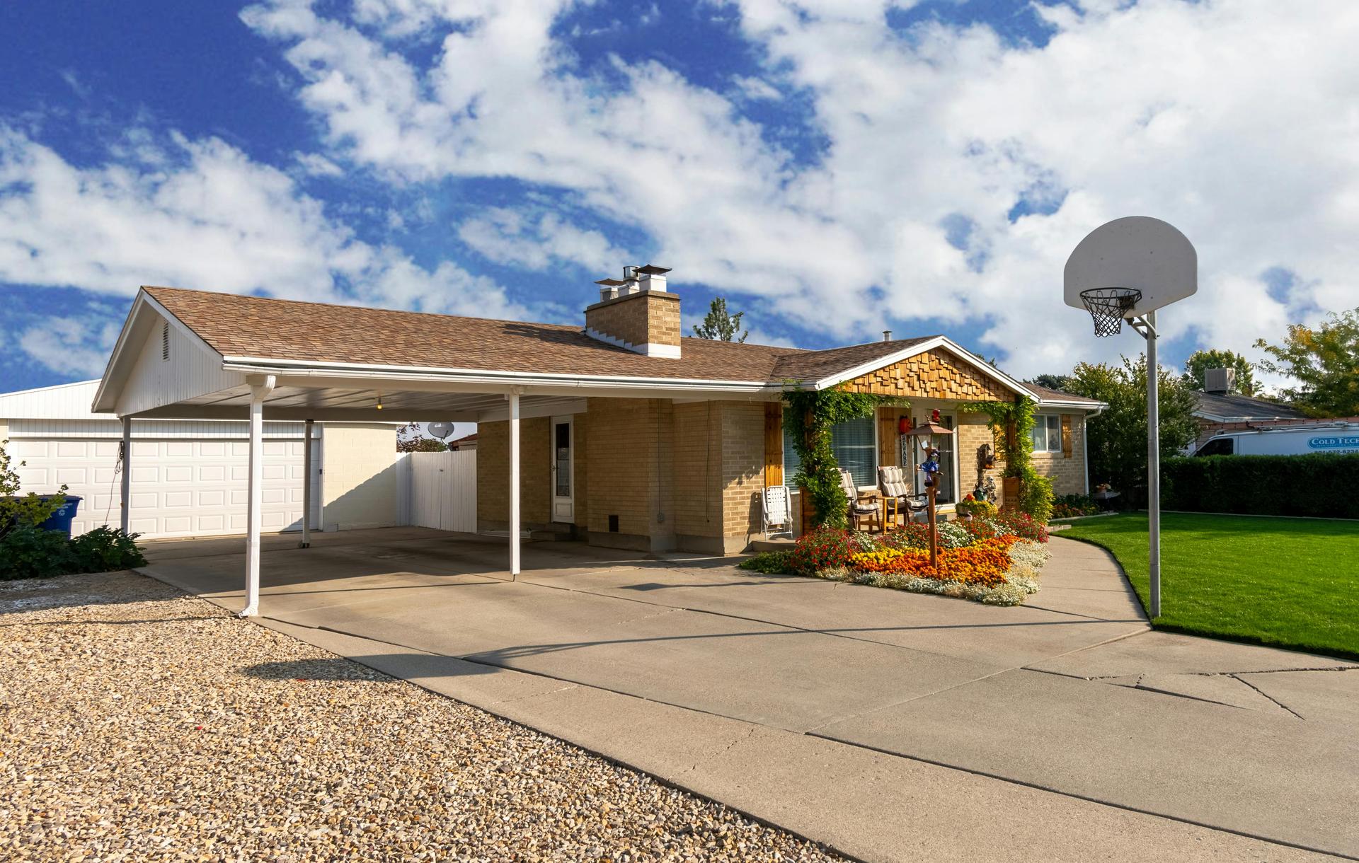 Residential home representing Independence Missouri home sellers