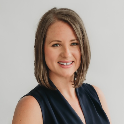 https://www.theoceanairerealty.com/agents/1996720/Janene+Smith