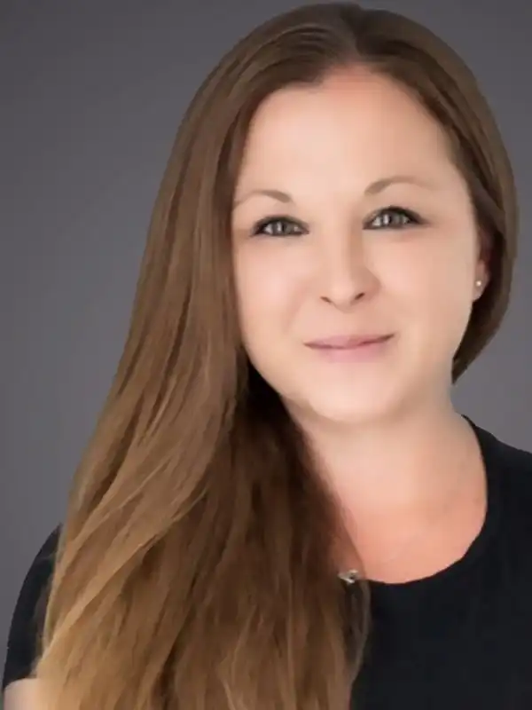 Joleena Moore headshot