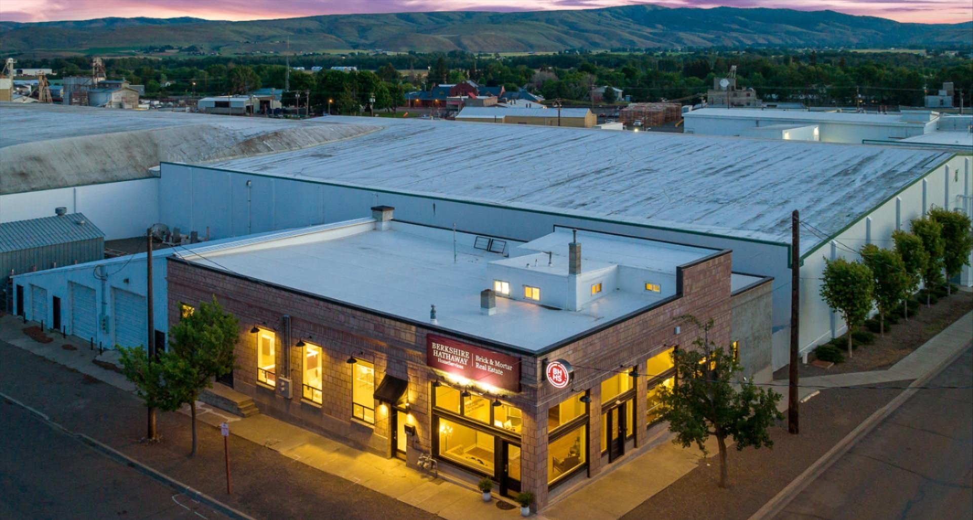 Berkshire Hathaway Real Estate Office Ellensburg at Sunset Berkshire Hathaway Real Estate Office Ellensburg at Sunset