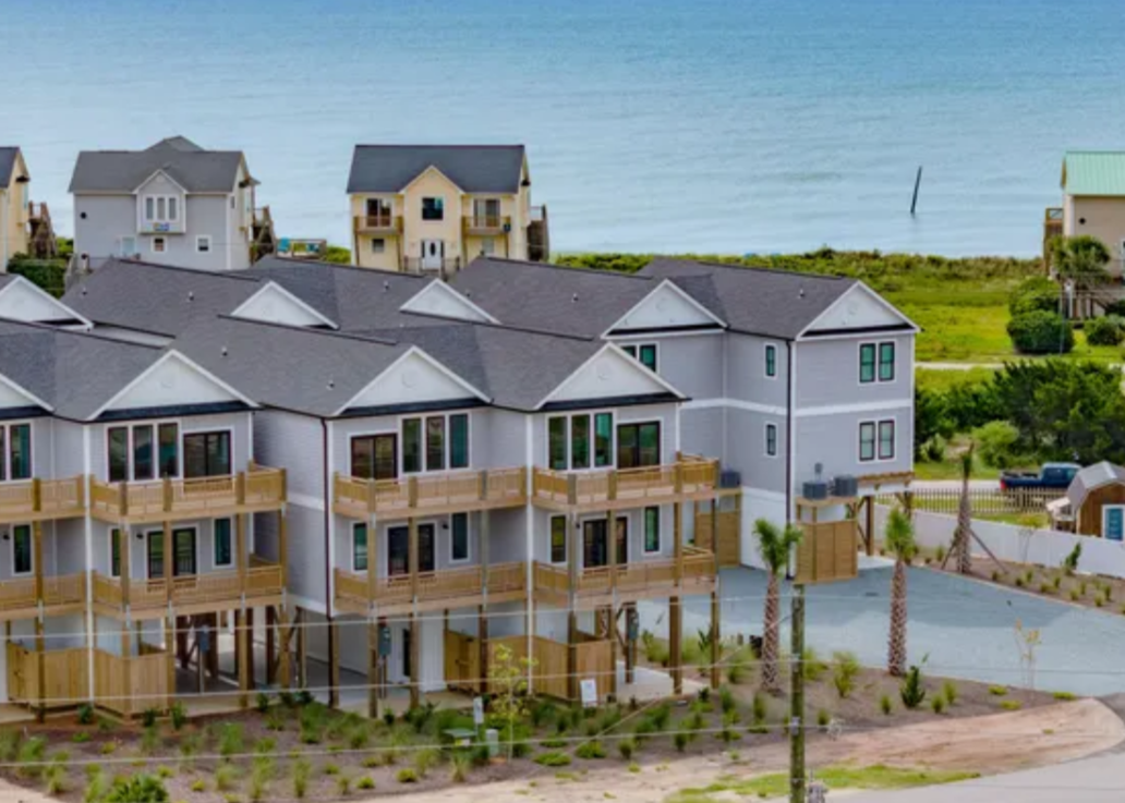747 N Topsail Drive, Surf City, NC 747 N Topsail Drive, Surf City, NC