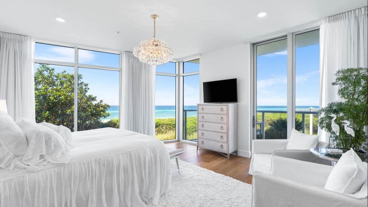 Gulf front condo with stunning private view