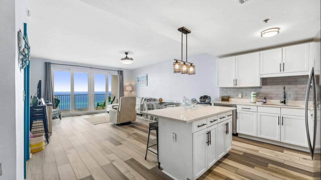 luxurious dining space inside the laketown wharf condos