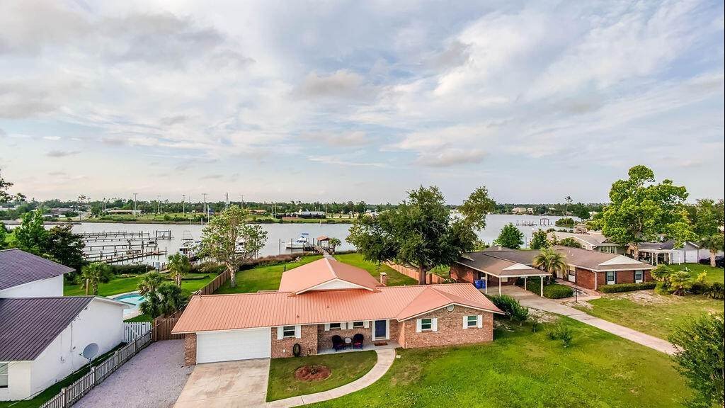 aerial view of a few callaway homes