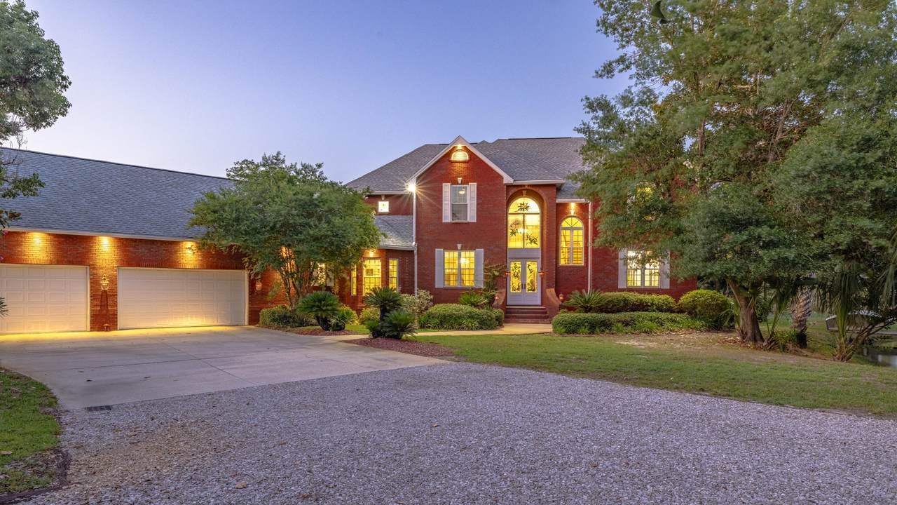 luxury Lynn Haven Home At Twighlight