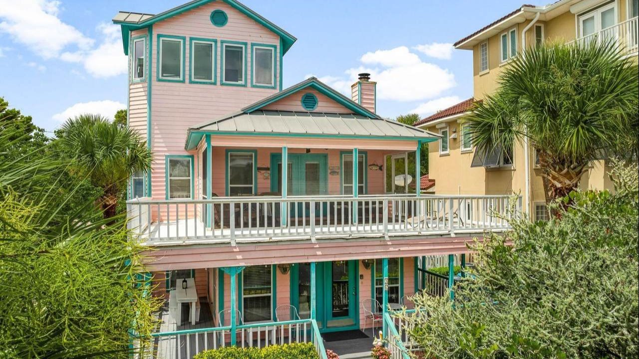 Single family home close to the beach and near the calypso condo