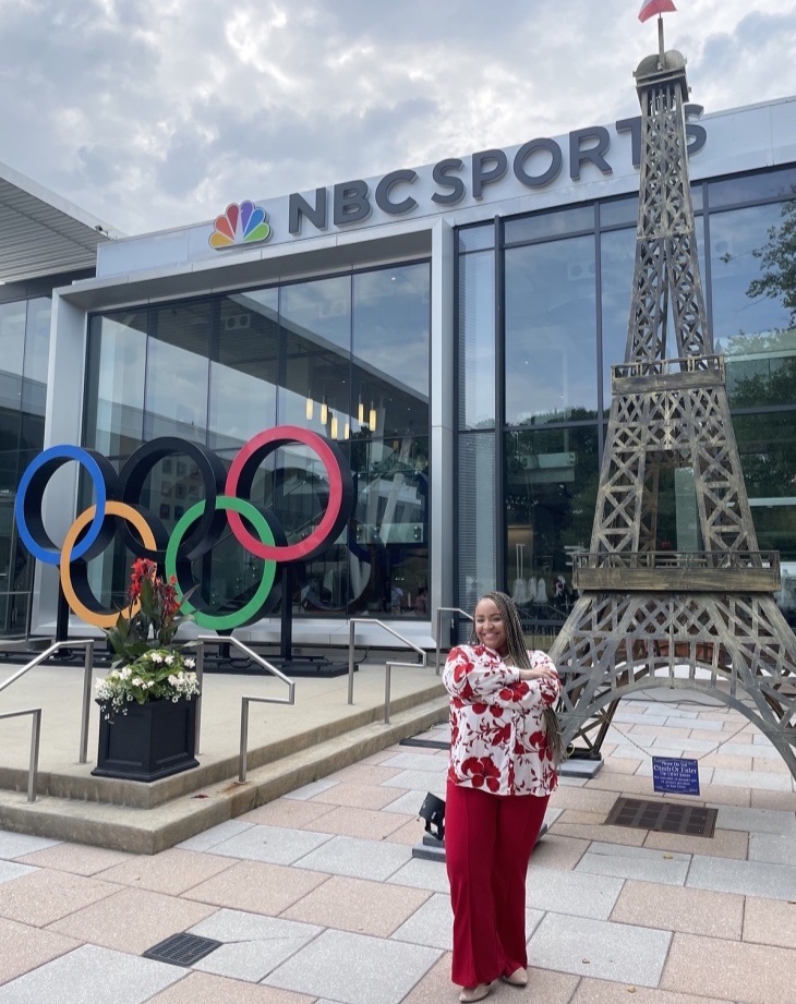 Niara Thompson in Paris