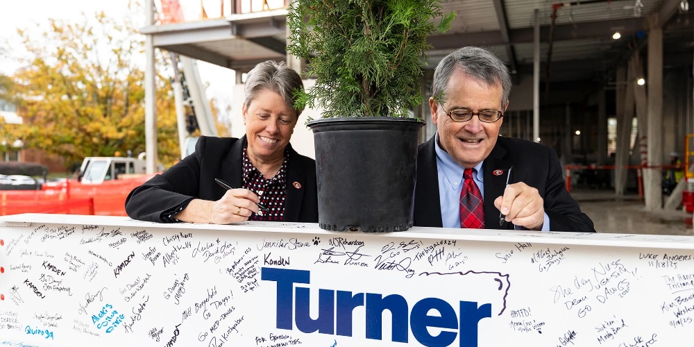 UGA celebrates School of Medicine building milestone