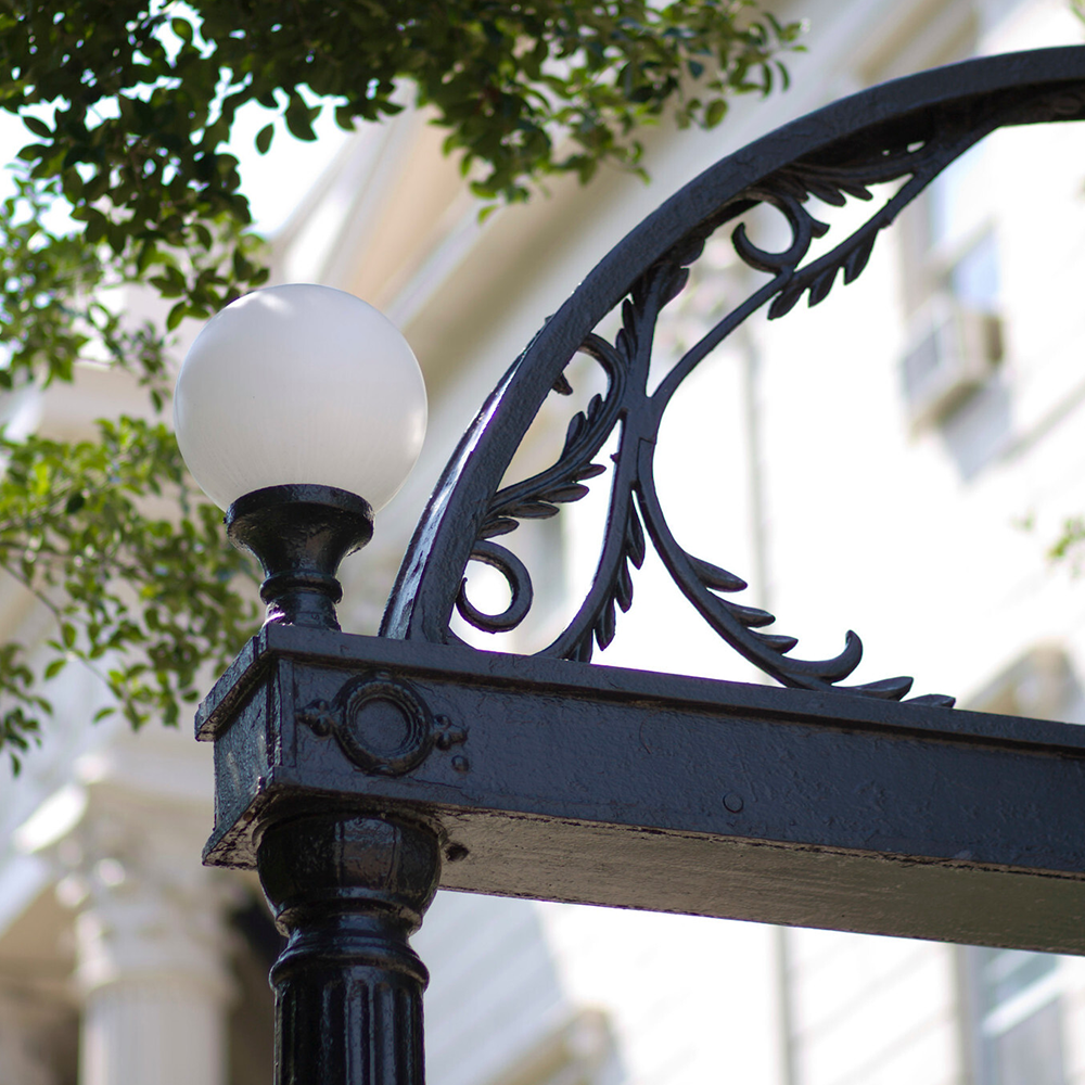 Photo of detail on the Arch at UGA. (UGA)