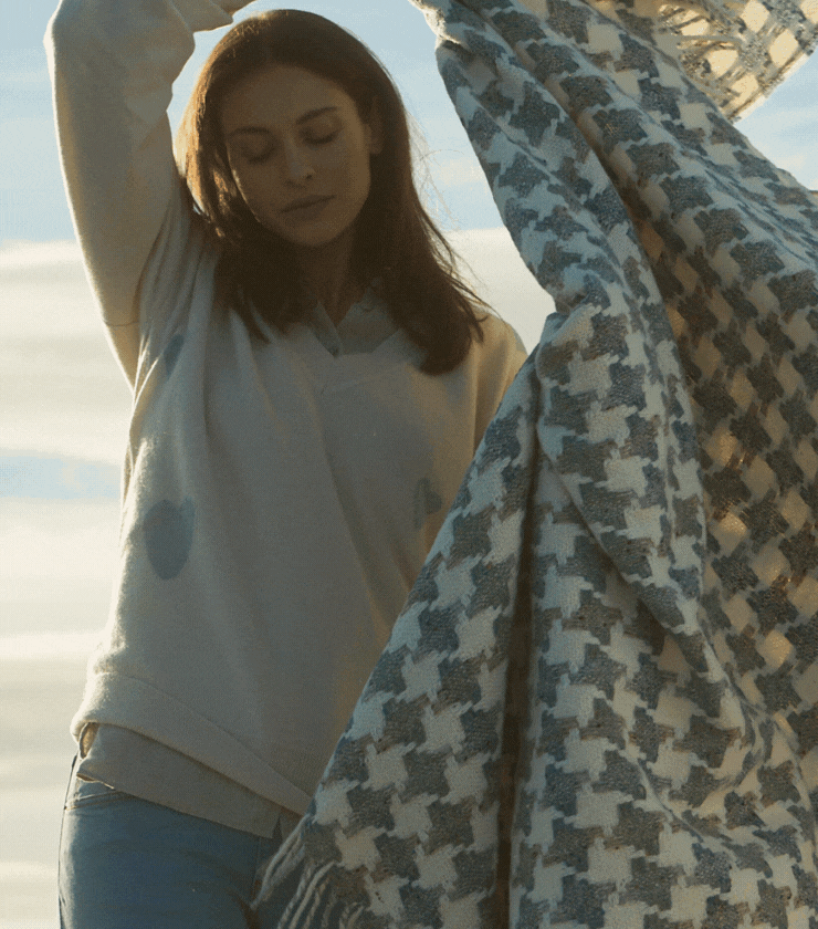 Shop Luxury Throws