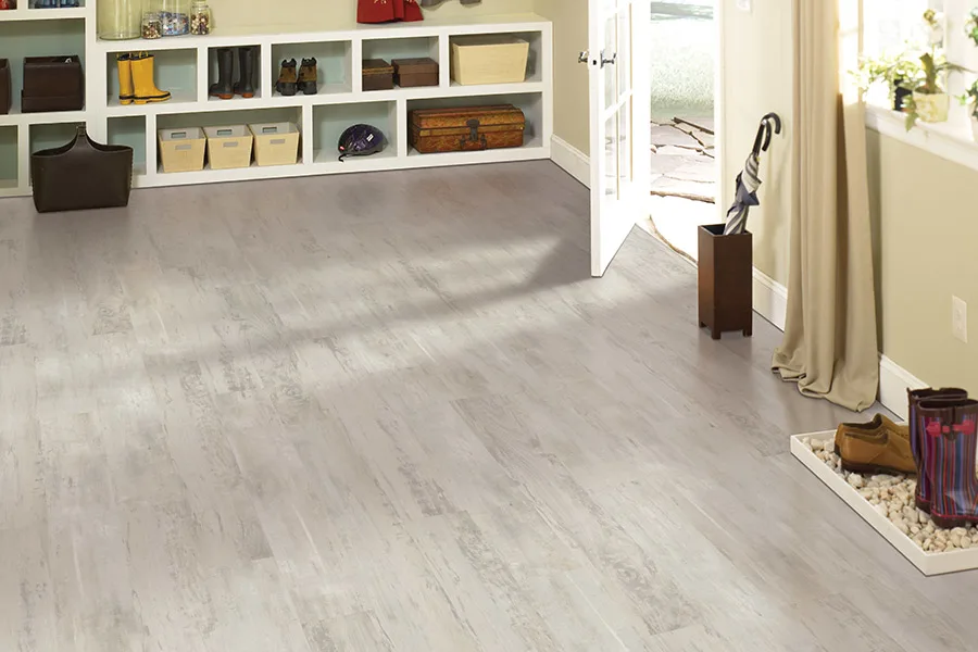 sheet vinyl flooring installers in Eau Claire, WI