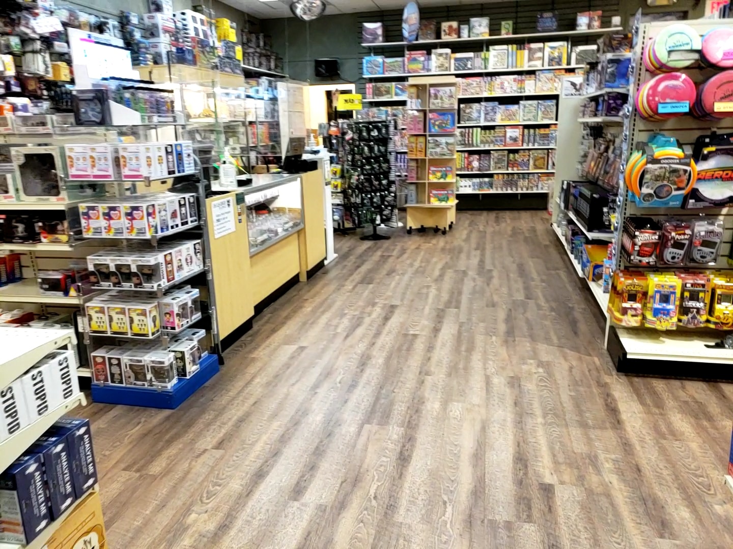 Laminate flooring installers in Eau Claire, WI