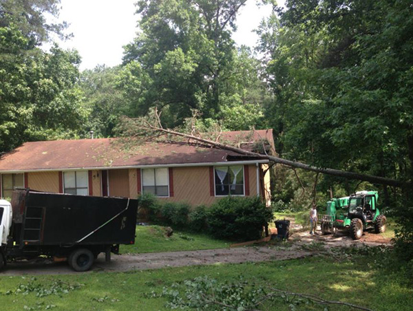 Storm damage cleanup in Marietta, GA Storm damage cleanup in Marietta, GA