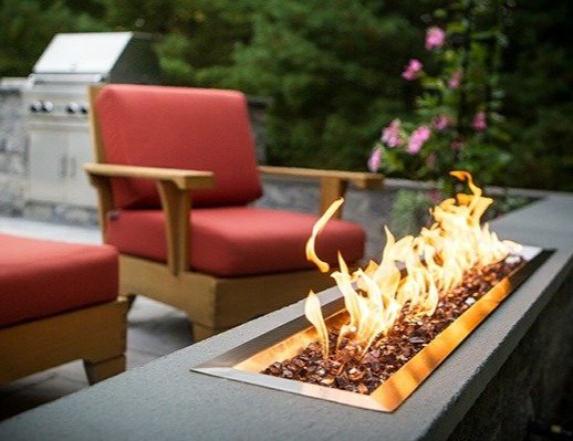 Outdoor kitchen, fire pit, and patio designs in Waterford, CT