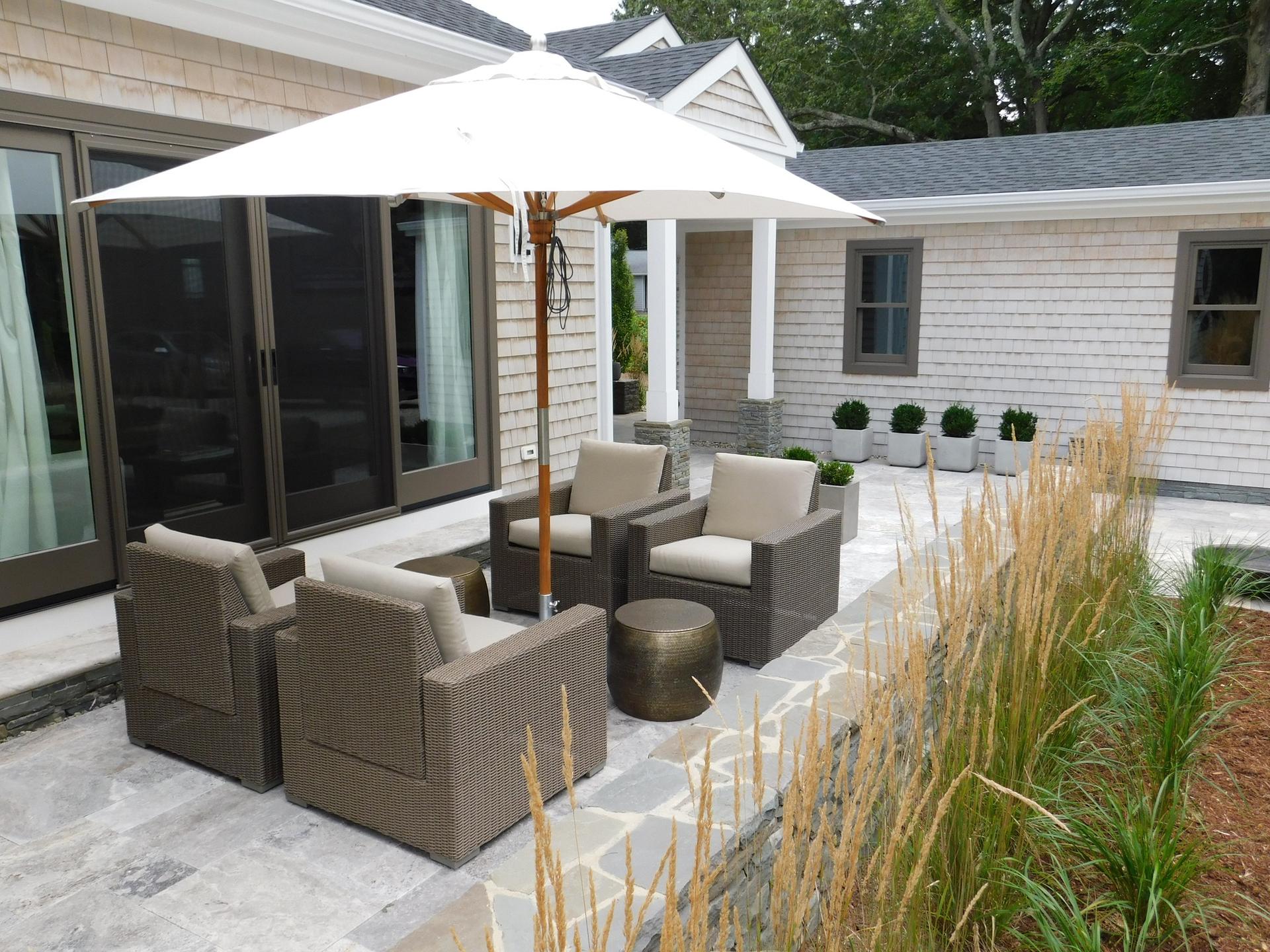 Beautiful patio and garden design ideas in New Haven County, CT