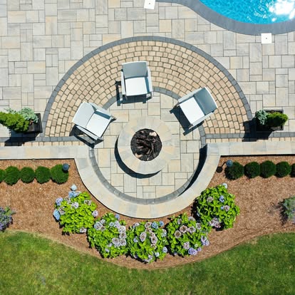 Beautiful patio and garden design ideas in New Haven County, CT