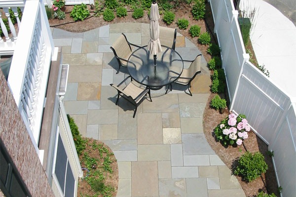 Beautiful patio and garden design ideas in Ledyard, CT