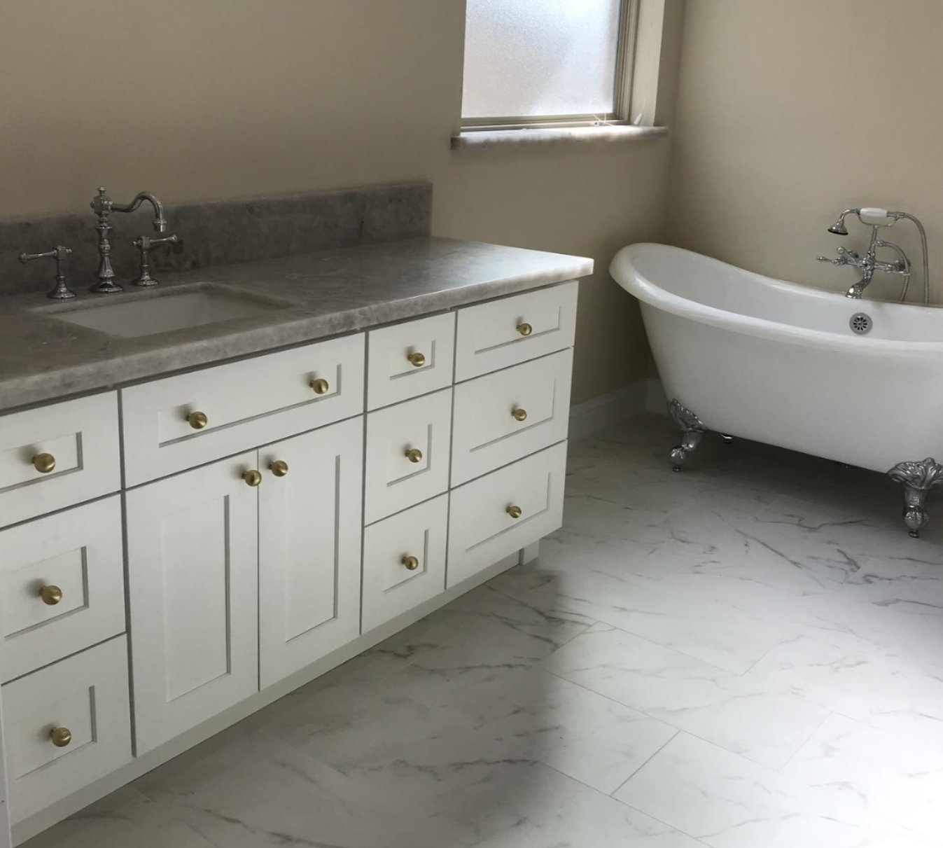 Modern bathroom sink installation in Houston, TX by Tile Zone — expert design, premium materials, and elegant craftsmanship for luxury bathrooms