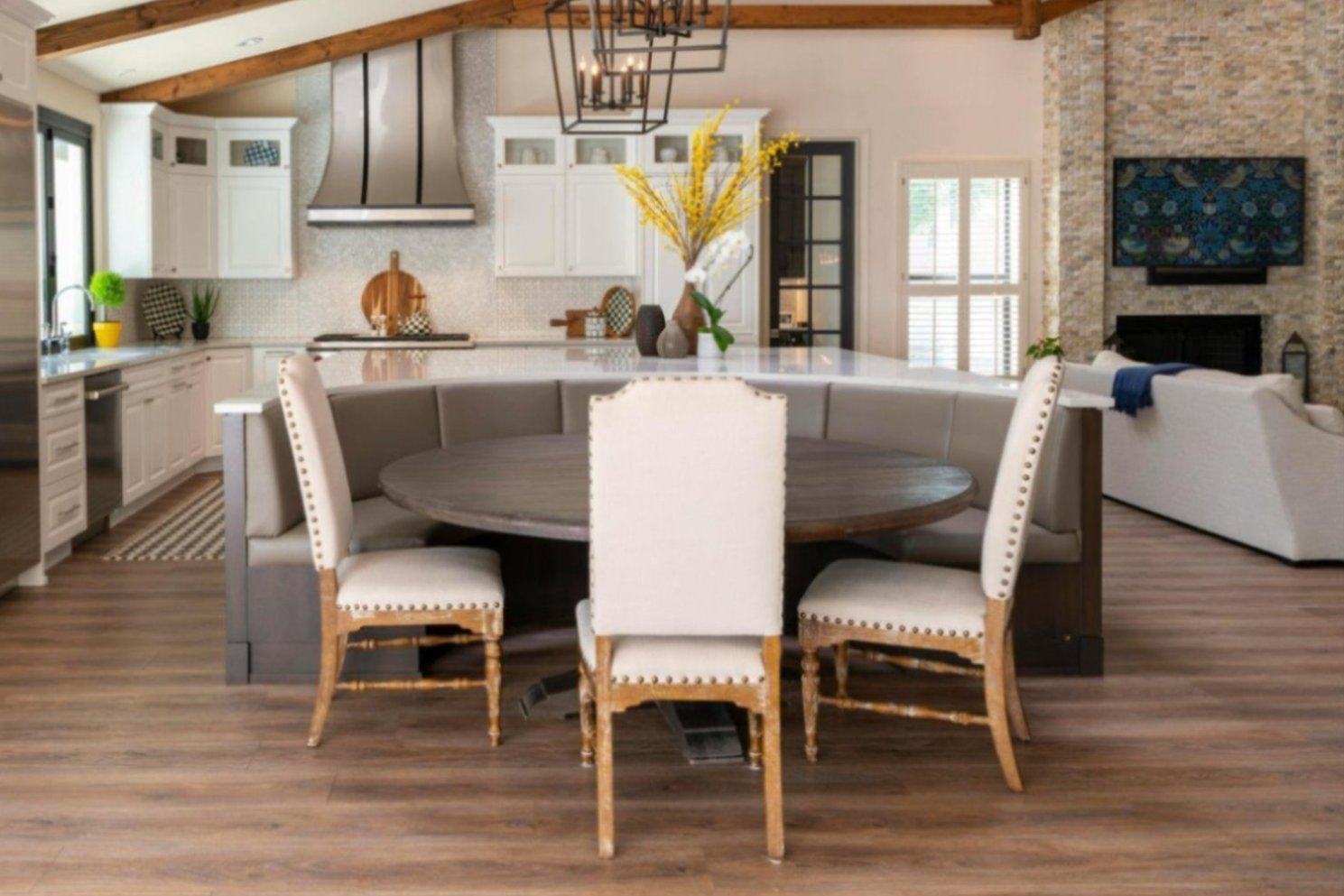 Easy-care luxury vinyl flooring performing beautifully in busy living spaces Easy-care luxury vinyl flooring performing beautifully in busy living spaces