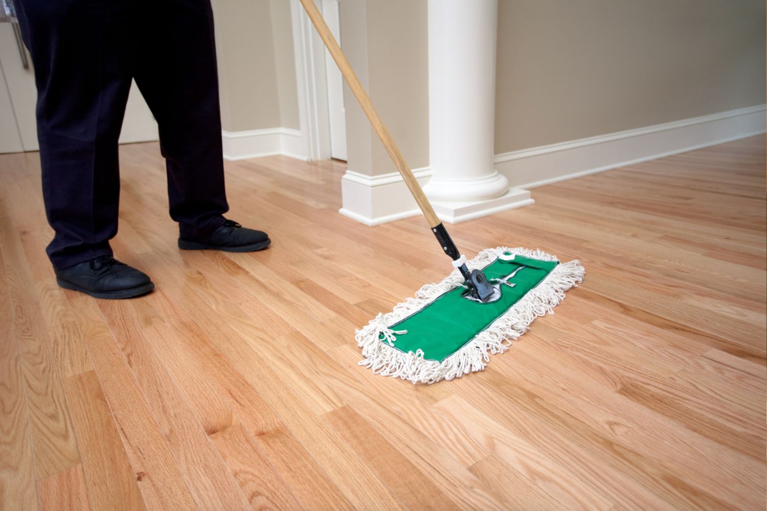 LVP vs LVT flooring options illustrated