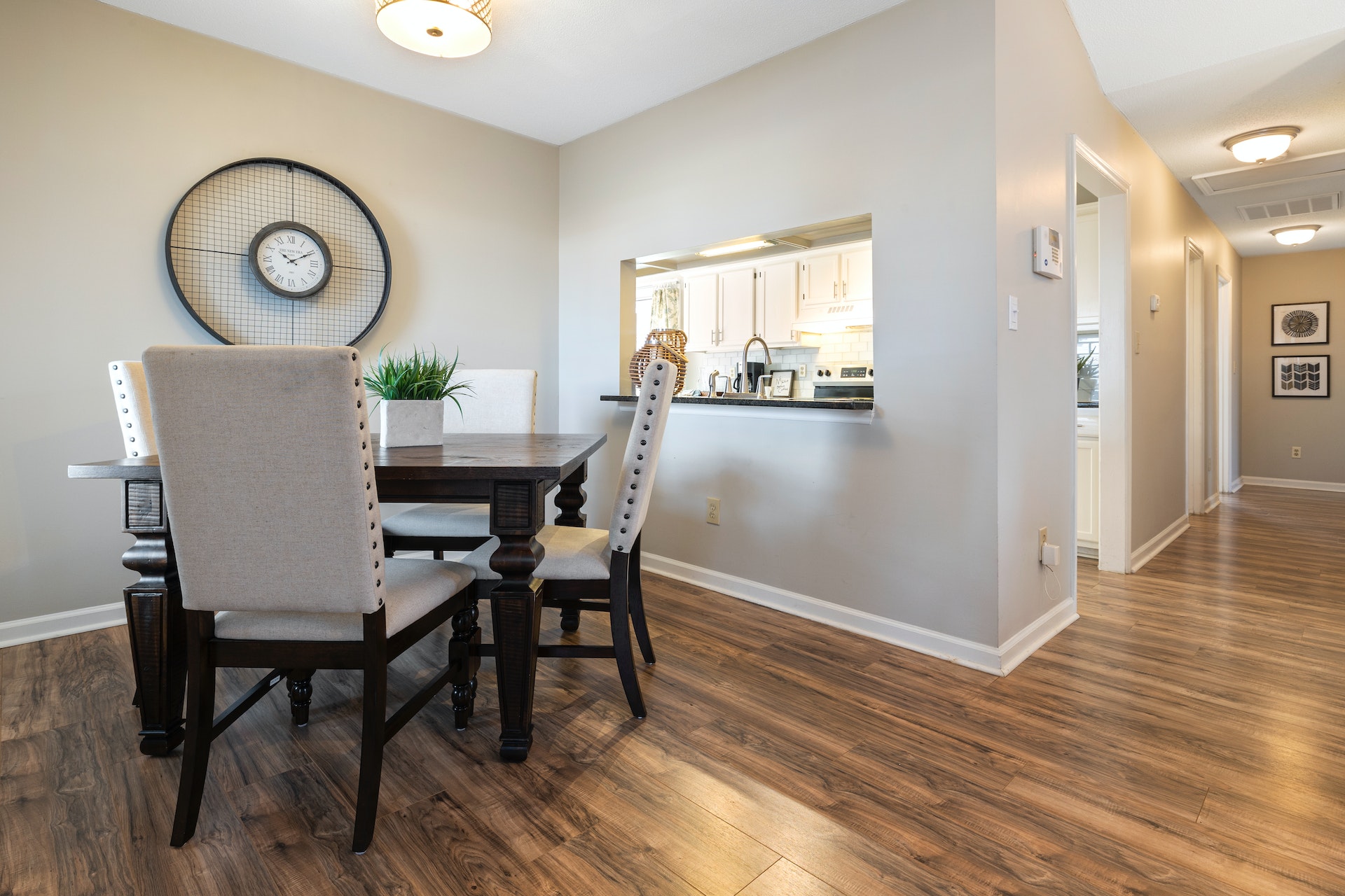 Spacious area with luxurious white Luxury Vinyl in St Peters, MO