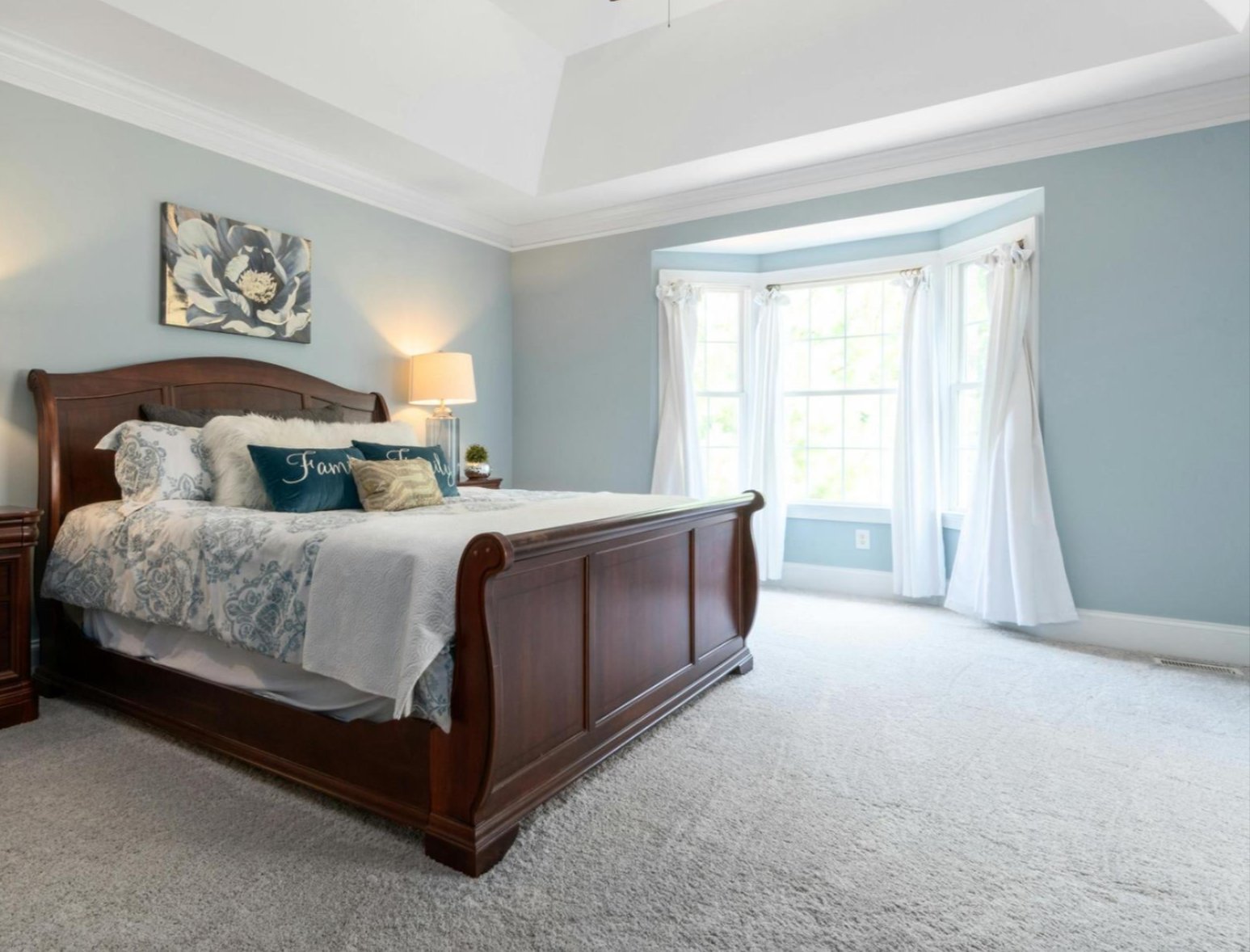 Professional carpet and floor cleaning results in a Apopka home by Dan Dan the Carpet Man Professional carpet and floor cleaning results in a Apopka home by Dan Dan the Carpet Man