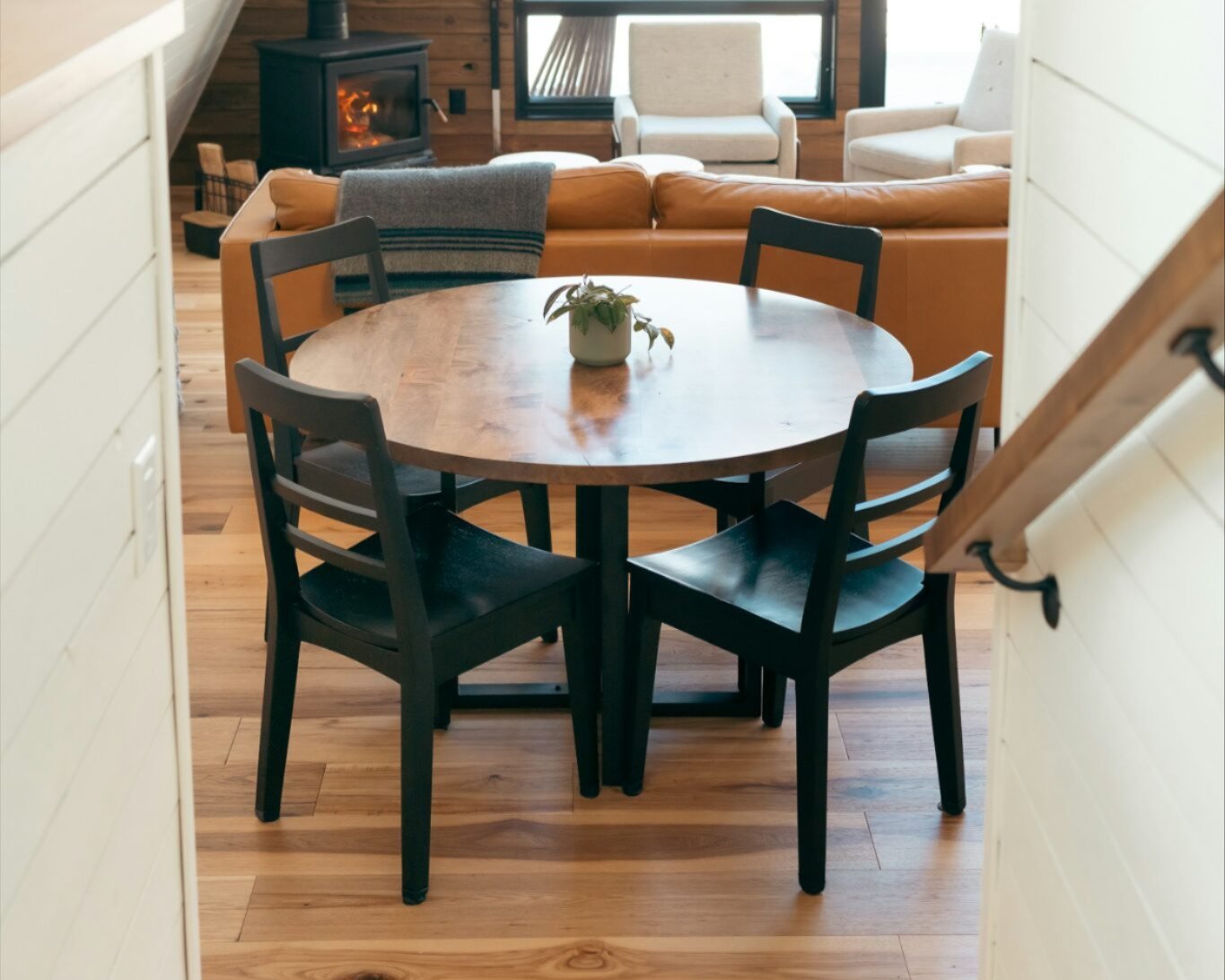 Professional flooring installers available for your Virginia based home improvement business