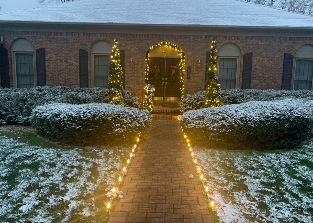 Christmas Light Installation Professionals in Murray, KY
