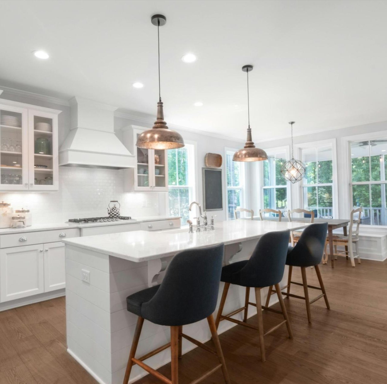 Hardwood, luxury vinyl, carpet, laminate and more flooring solutions for Kenner, LA