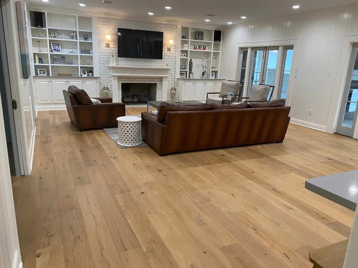 Professionally installed hardwood in Prairieville, LA
