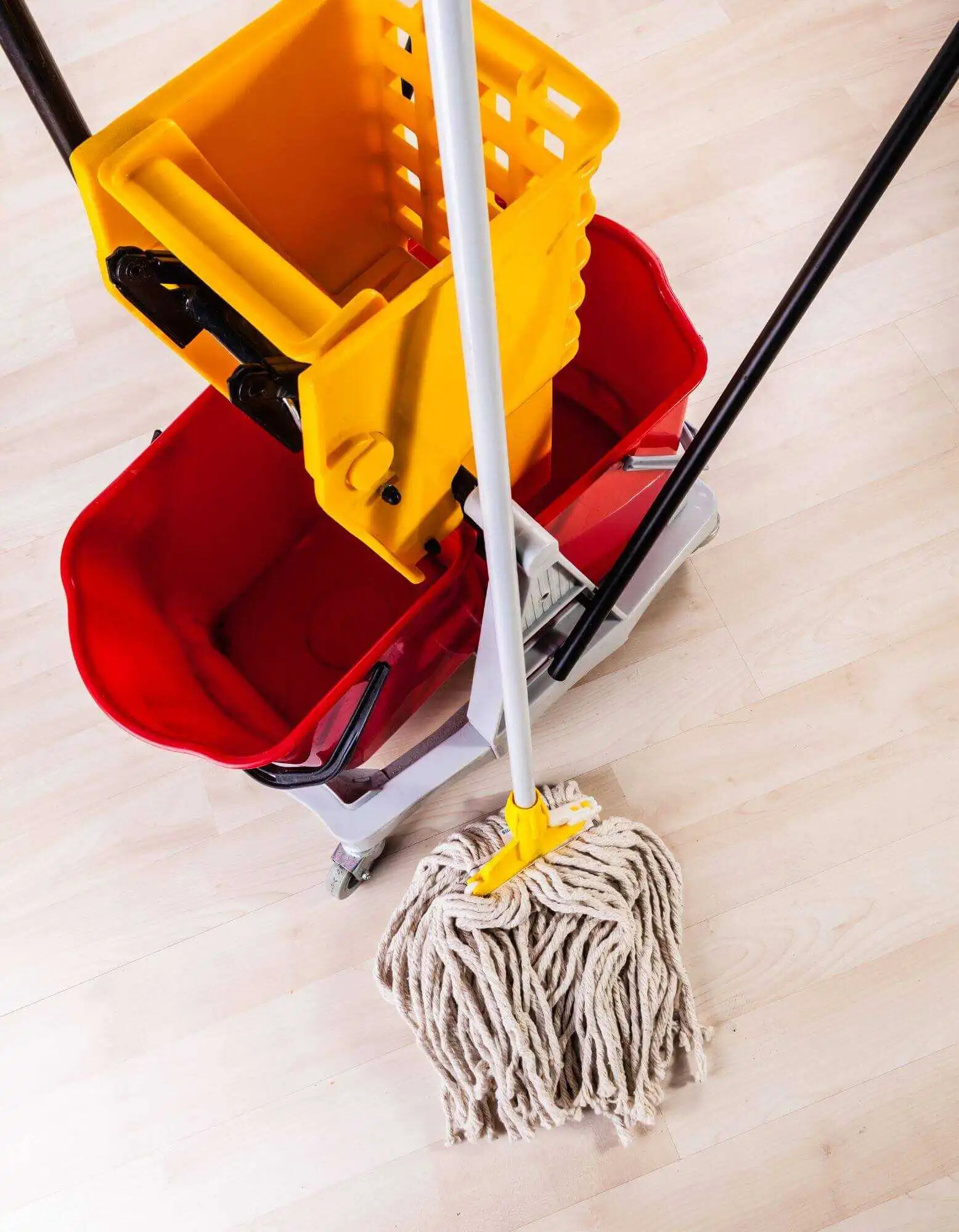 Cleaning services for office, retail space, medical facility, daycare, salon, or restaurant in Rogers, AR