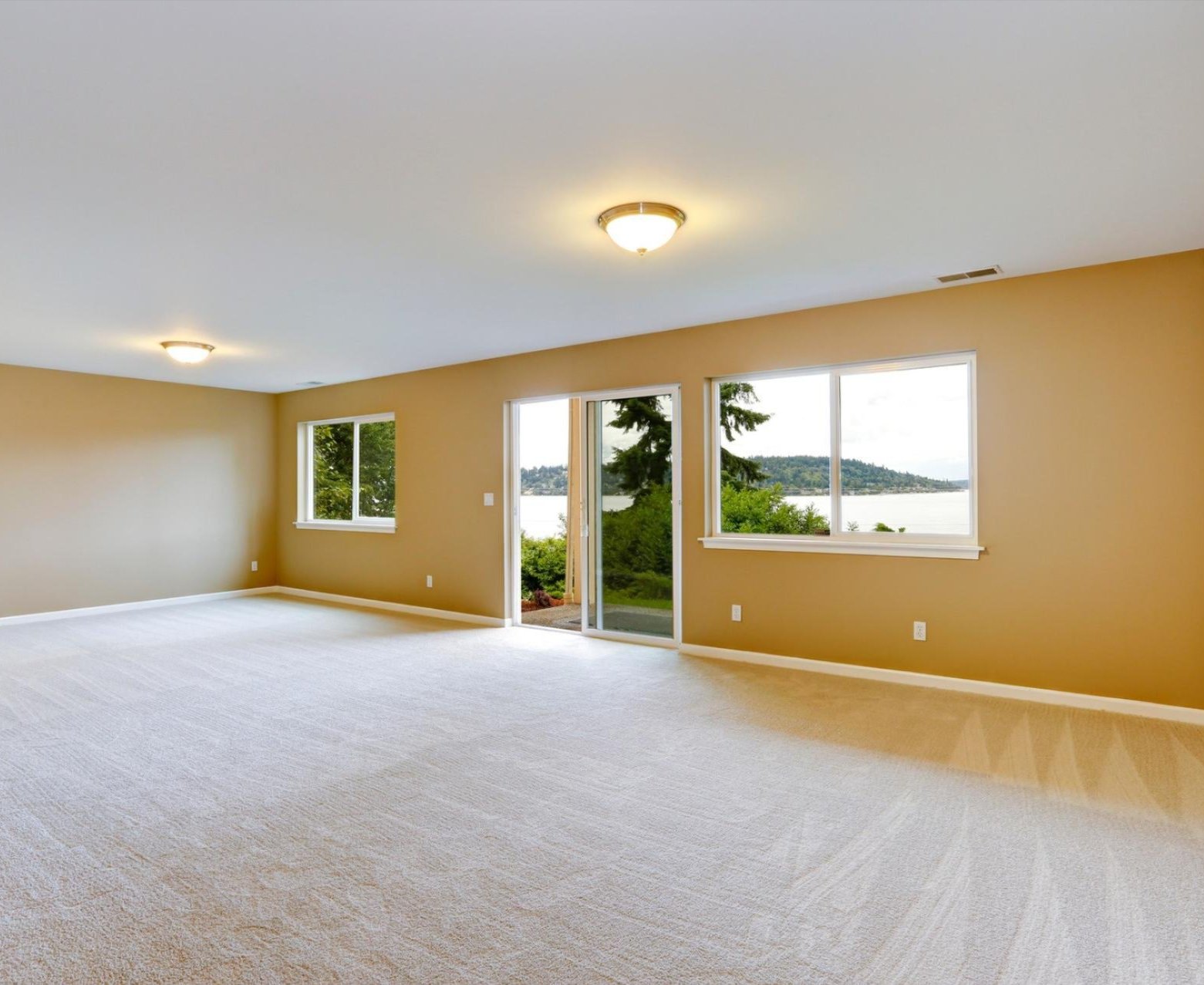 Professional carpet flooring and installation services for homes in Sallisaw, OK