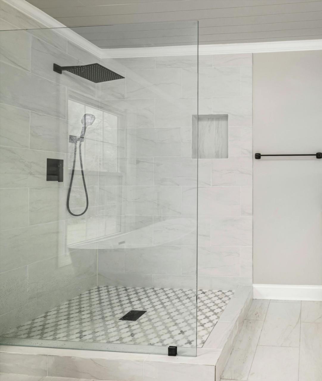 Ceramic tile for bathrooms in Sallisaw, OK and surrounding areas