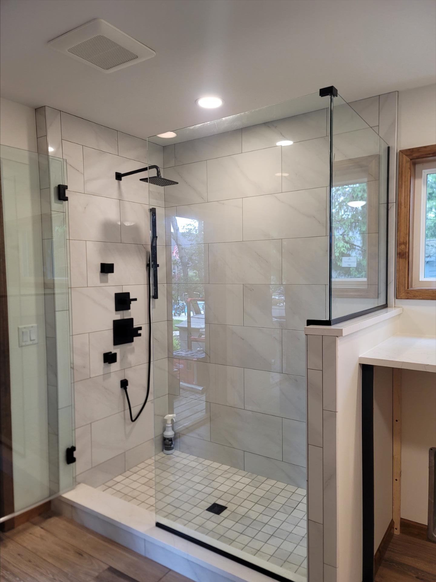 Best tile selection in Fort Wayne, IN