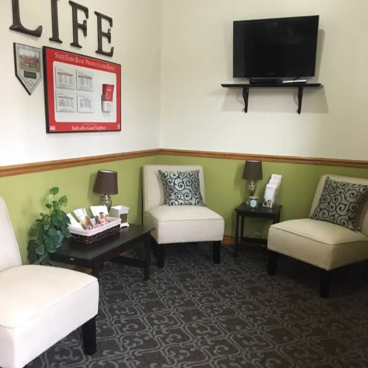 Carpet & Carpet Tile Flooring store serving Fort Gratiot, MI