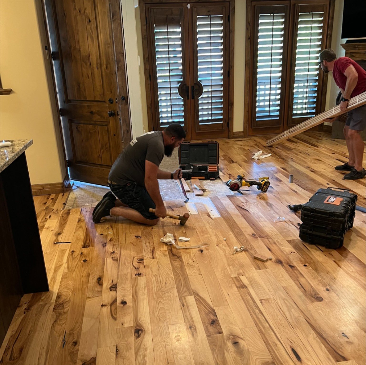 Statement Hardwood Flooring offer dust-free sanding, refinishing, and restoration for existing floors