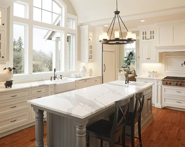 Custom woodwork, and crown molding in Suffolk County, NY