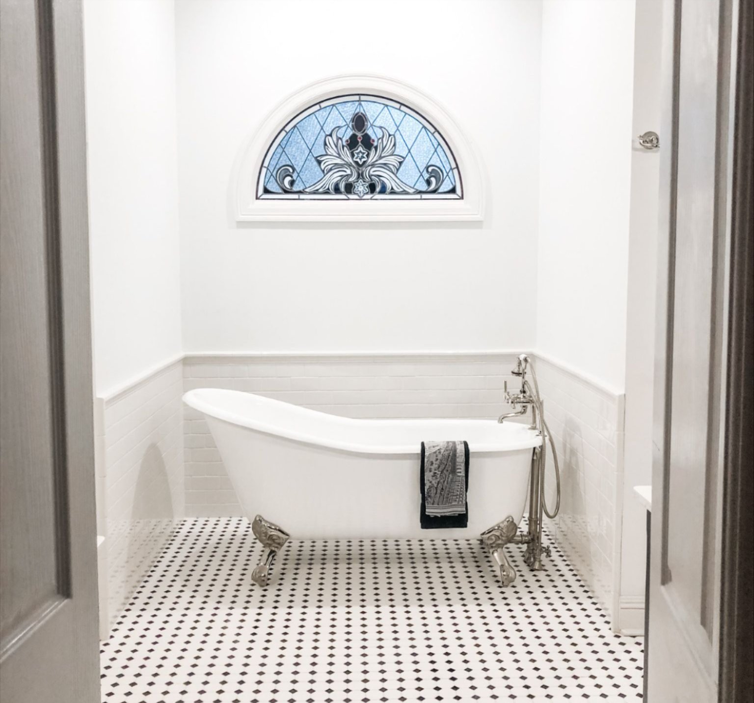 Beautiful tile flooring in Lafayette, LA