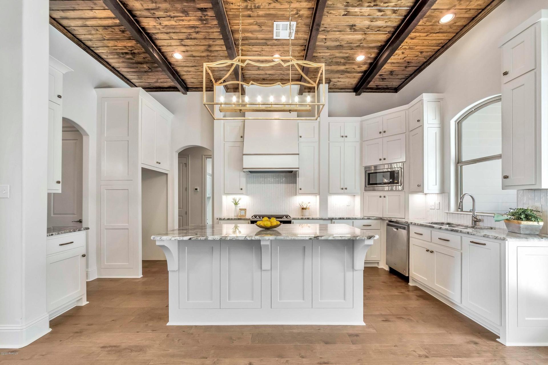 Design services for kitchen and bath remodeling in New Iberia, LA