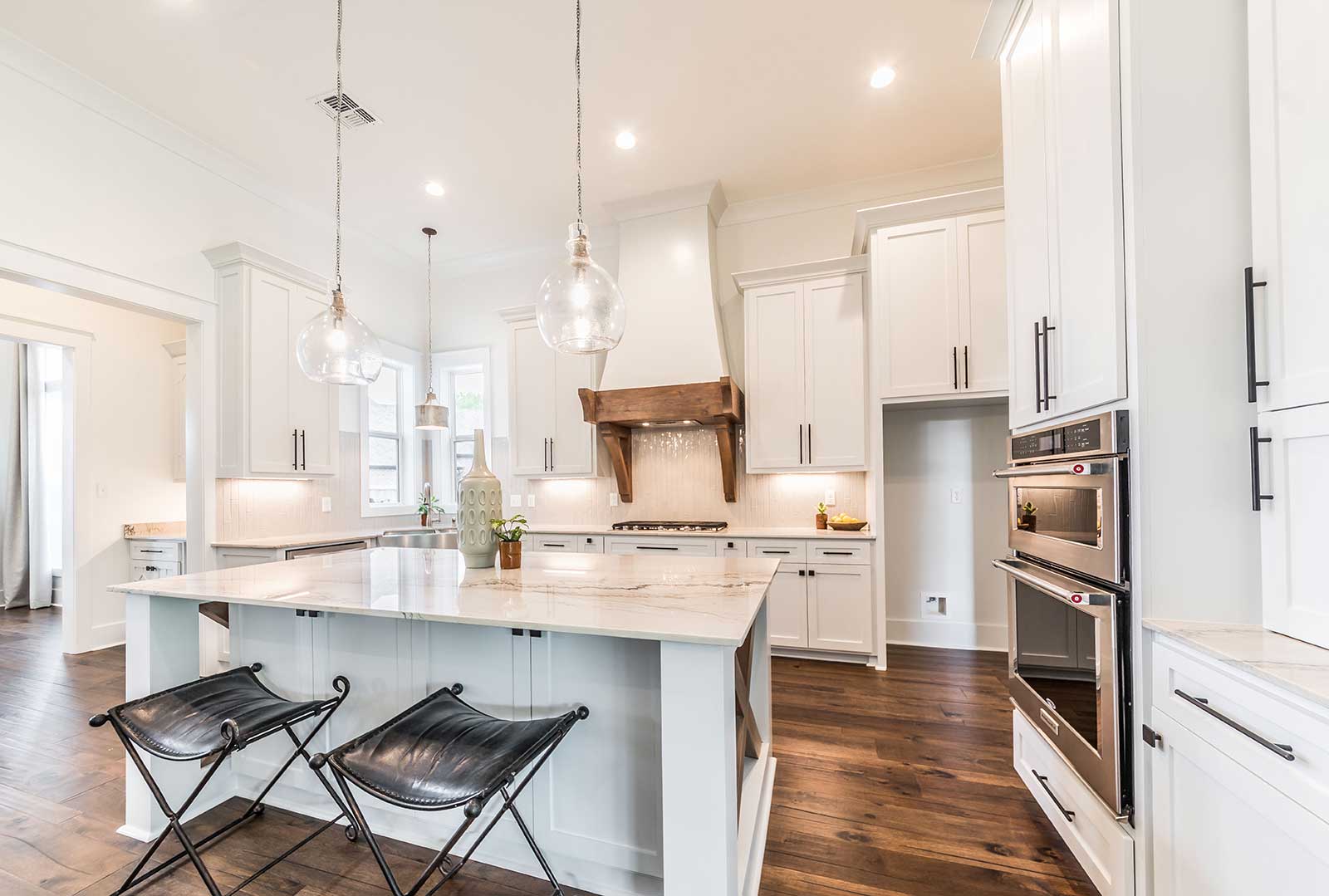 Beautiful hardwood flooring in Lafayette, LA
