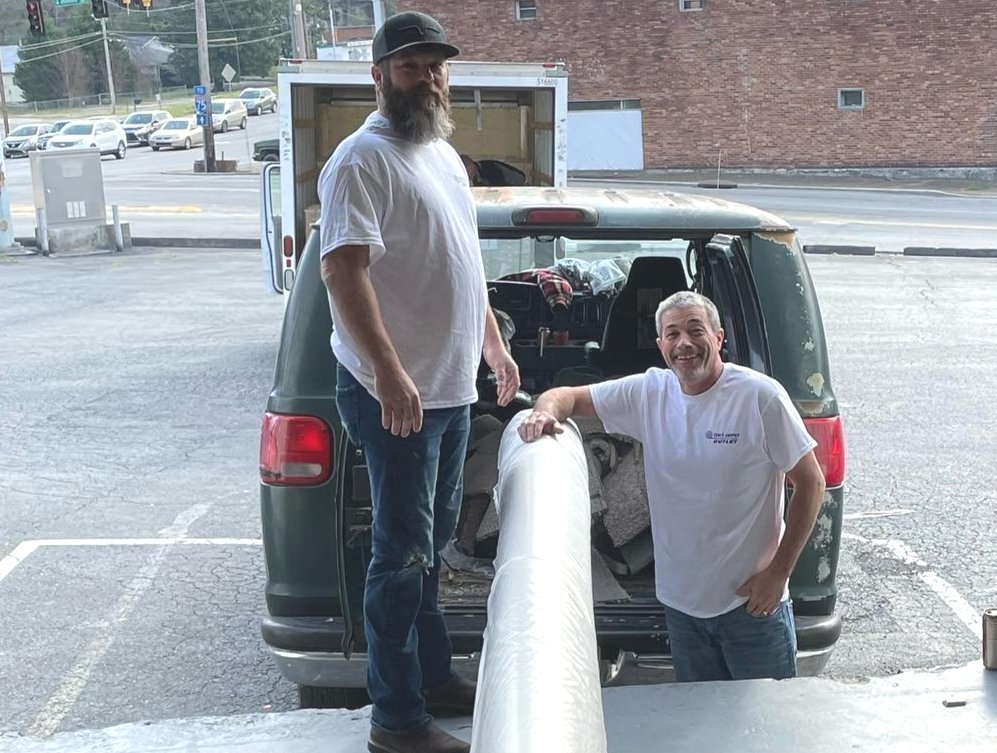 Trusted installation team - Tom’s Carpet & Flooring in Chattanooga, TN Trusted installation team - Tom’s Carpet & Flooring in Chattanooga, TN