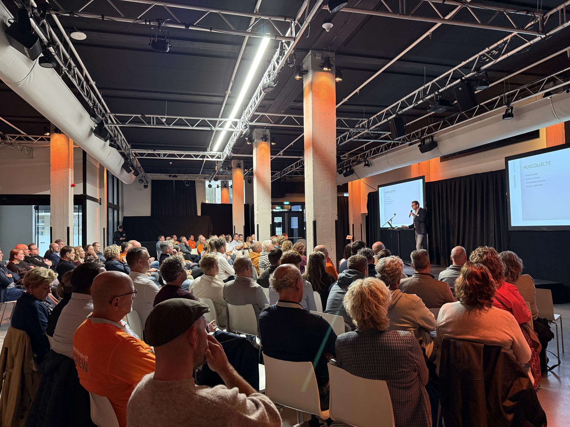 Presentatie van de nieuwe collectie zonwering