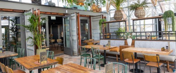 Het interieur van restaruant FENN's