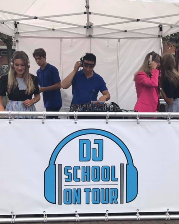 DJ School On Tour