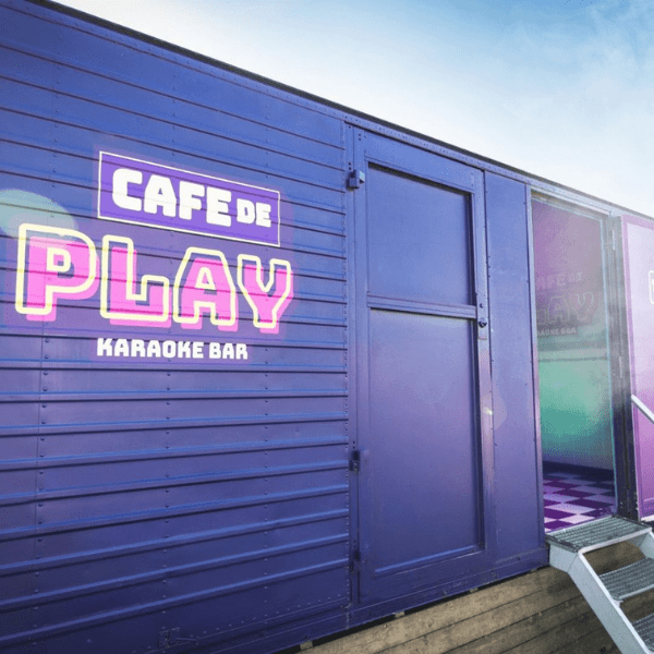 Cafe de Play buitenkant